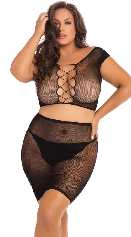 Pleated wool skirt for a warm winter office lookPlus Size Back Story Bra & Skirt Set