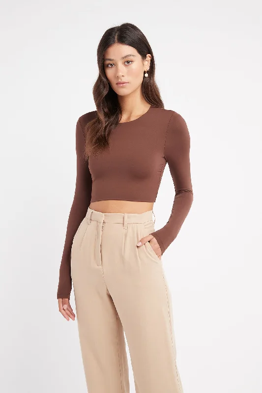 Crochet - Knit Women's Crop Top in Cream for a Bohemian and Artisanal LookHarley Crop