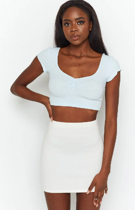 Plus - Size Women's Ruffled Crop Top in Pink for a Feminine and Flirty AppearanceMake It Crop Blue