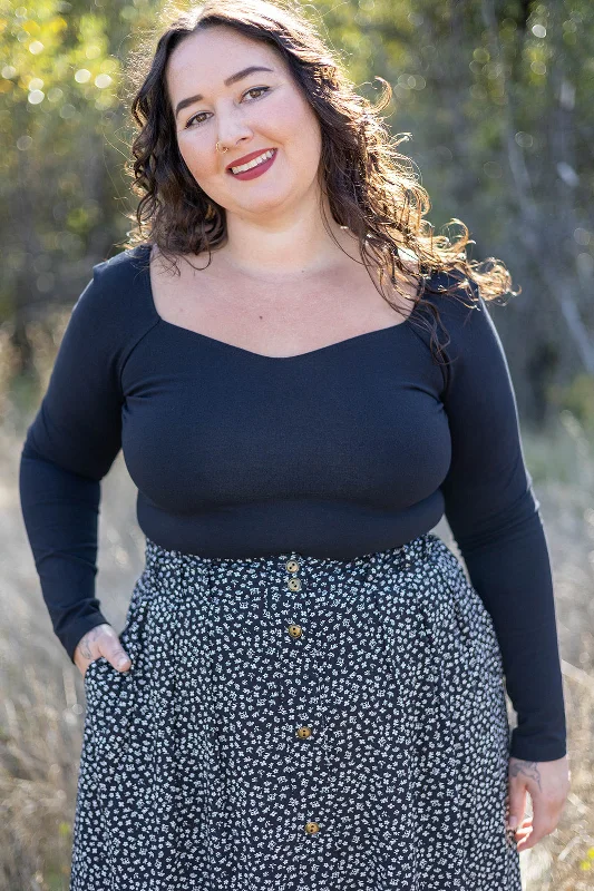 Printed chiffon skirts for spring Trices Skirt in Black Floral