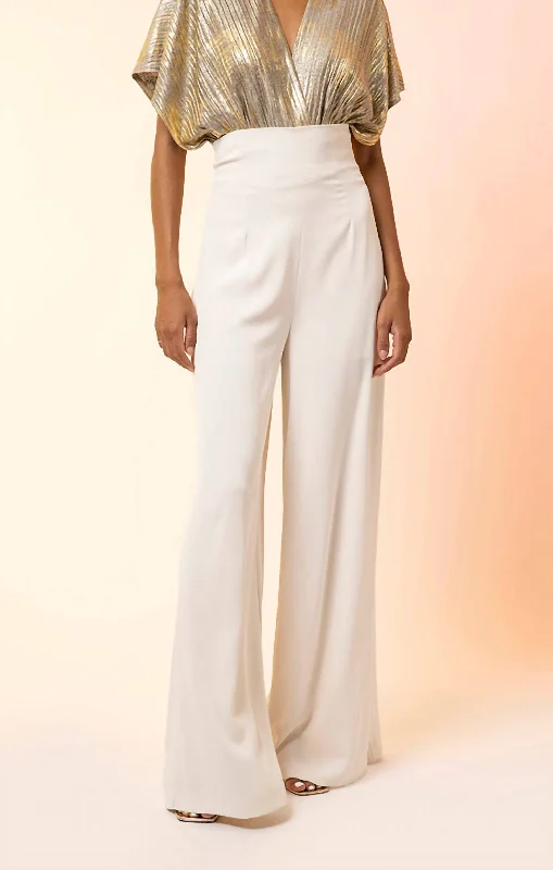 Women's Velvet Tight Trousers in Burgundy for a Luxurious and Elegant AppearanceLyla High Waist Pants In Cream Women's Velvet Tight Trousers in Burgundy for a Luxurious and Elegant AppearanceLyla High Waist Pants In Cream