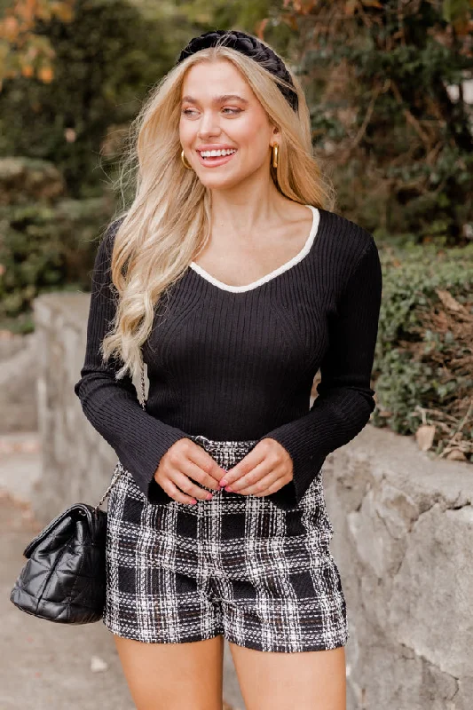 Short Sleeve Women's Cotton Blend Sweaters in Pastel ColorsMake A Move Black And Ivory Contrast Trim Sweater FINAL SALE Short Sleeve Women's Cotton Blend Sweaters in Pastel ColorsMake A Move Black And Ivory Contrast Trim Sweater FINAL SALE