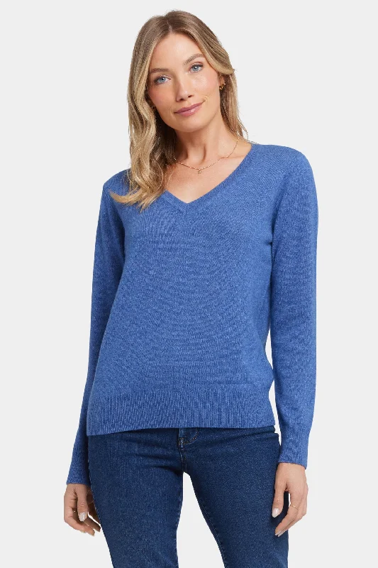 Hooded Women's Fleece - Lined Sweaters for WinterCashmere Classic V-Neck Sweater - Heather Blue Hooded Women's Fleece - Lined Sweaters for WinterCashmere Classic V-Neck Sweater - Heather Blue