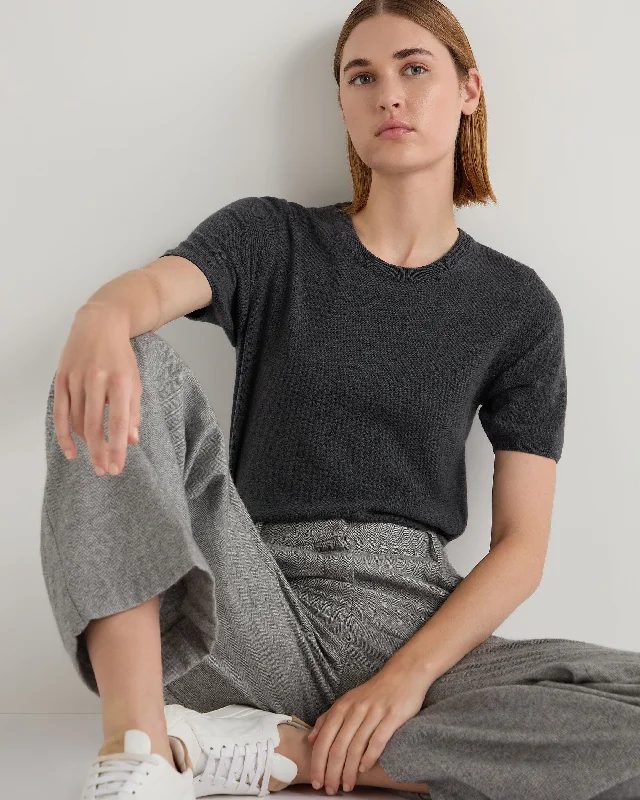 Sequined Women T Shirt for a Sparkly Night OutWomen's Milly Classic Cashmere T-Shirt Anthracite Grey