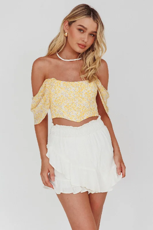 Sheath Women Dress with a Tailored Fit for a Professional LookBrandy Off-Shoulder Pointed Hem Crop Top Mottled Print Yellow Sheath Women Dress with a Tailored Fit for a Professional LookBrandy Off-Shoulder Pointed Hem Crop Top Mottled Print Yellow