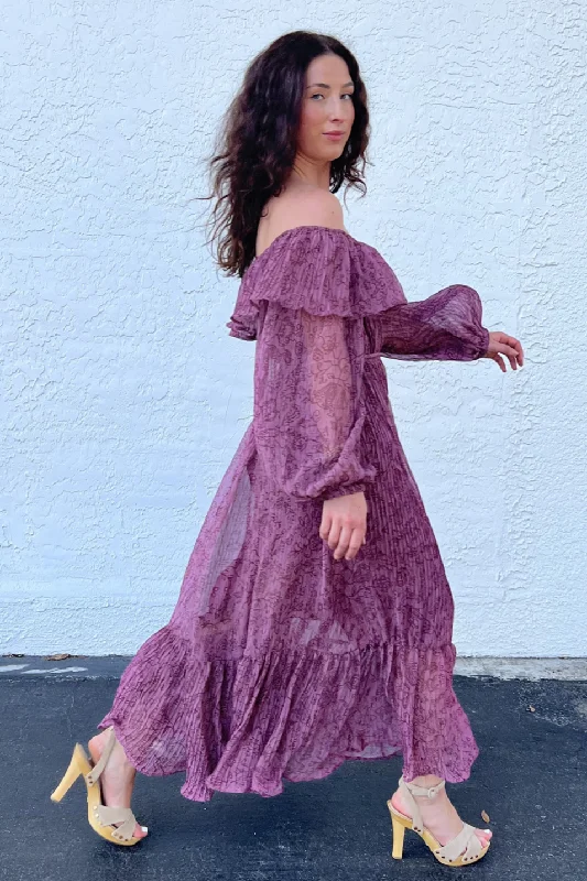 Ruffled Women Dress with Multiple Layers for a Playful and Girly StyleFestival Dress Ruffled Women Dress with Multiple Layers for a Playful and Girly StyleFestival Dress