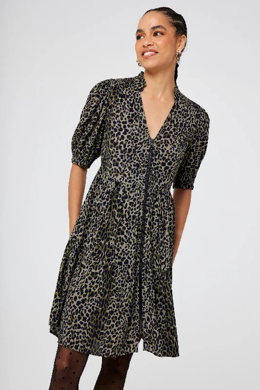 Empire Waist Women Dress to Accentuate the Bust and Conceal the WaistKhaki with Black Wild Leopard Zip Detail Tiered Short Dress Empire Waist Women Dress to Accentuate the Bust and Conceal the WaistKhaki with Black Wild Leopard Zip Detail Tiered Short Dress