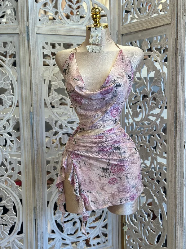 Mini Women Dress with a Short Hem for a Young and Trendy StyleLight Pink Floral Cutout Mini Dress- Estira, Stretchy Mini Women Dress with a Short Hem for a Young and Trendy StyleLight Pink Floral Cutout Mini Dress- Estira, Stretchy