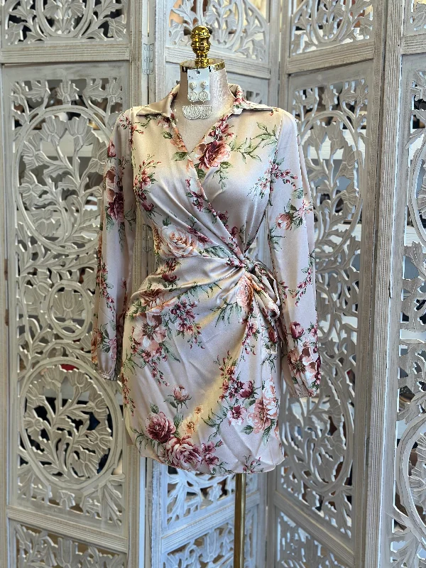 Lace - Embellished Women Dress for an Elegant and Sophisticated AppearanceSatin Floral Wrapped Mini Dress- Estira, Stretchy