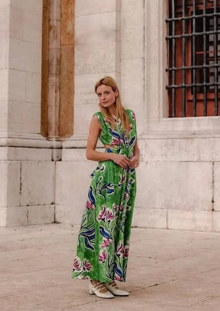 Pleated Women Dress with a Timeless and Elegant TextureZorina Tie Midi Dress