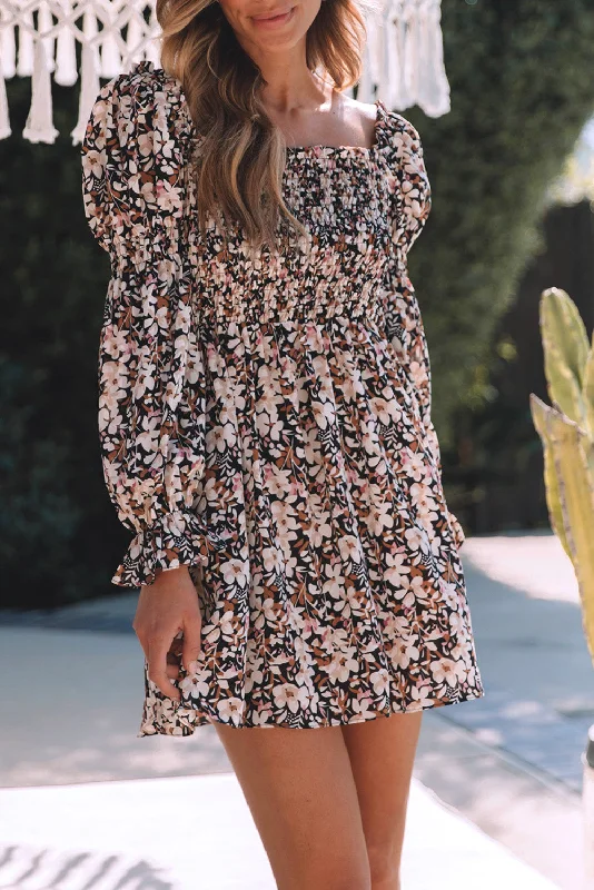 Long - Sleeve Women Dress in Velvet for a Luxurious Winter LookFloral Puff Sleeve Pleated Dress Long - Sleeve Women Dress in Velvet for a Luxurious Winter LookFloral Puff Sleeve Pleated Dress