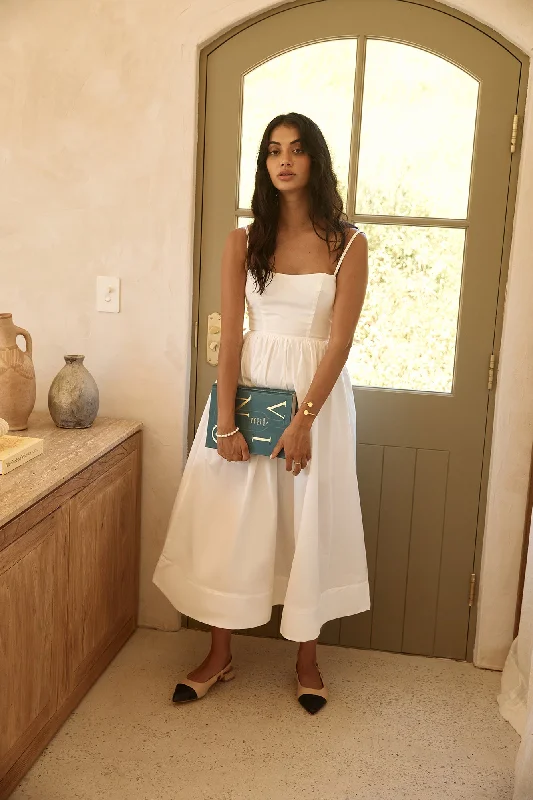 Ball Gown Women Dress with a Full Skirt for a Princess - like LookDiamond Eyes Midi Dress White