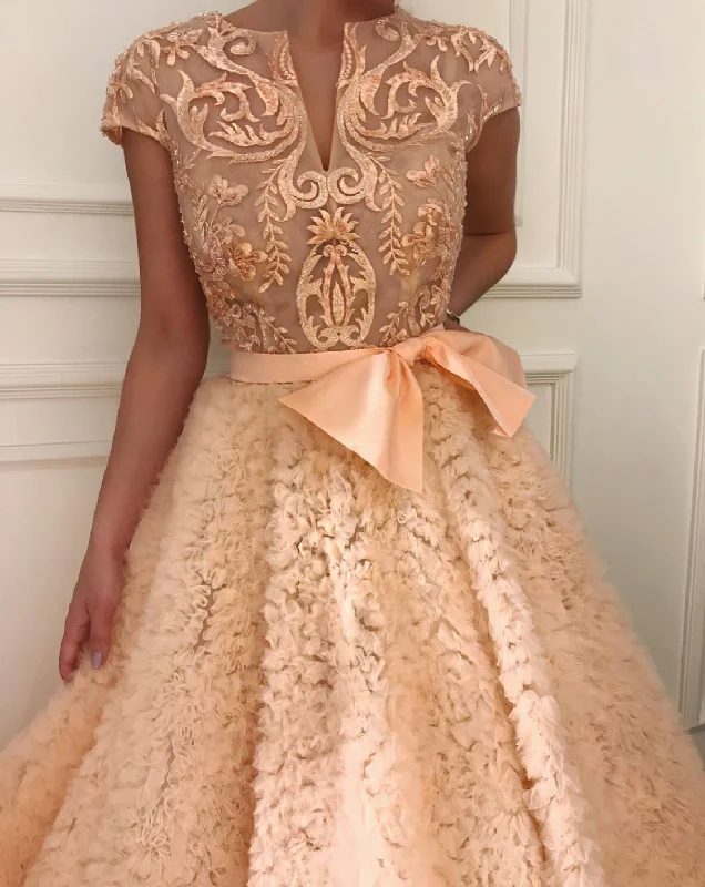 Shift Women Dress with a Simple and Classic Design for Everyday WearRose Mirage Gown Shift Women Dress with a Simple and Classic Design for Everyday WearRose Mirage Gown