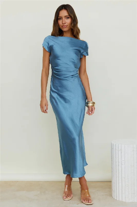 Ball Gown Women Dress with a Full Skirt for a Princess - like LookSiren Melody Maxi Dress Blue