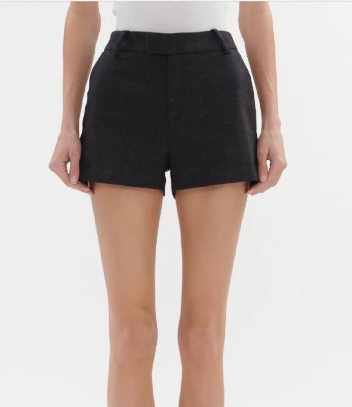 Twill Women Shorts with a Smooth Texture and DurabilityDonya Shorts In Black