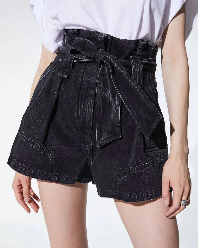 Cuffed Women Shorts for a Laid - Back and Trendy LookHelian Short In Black