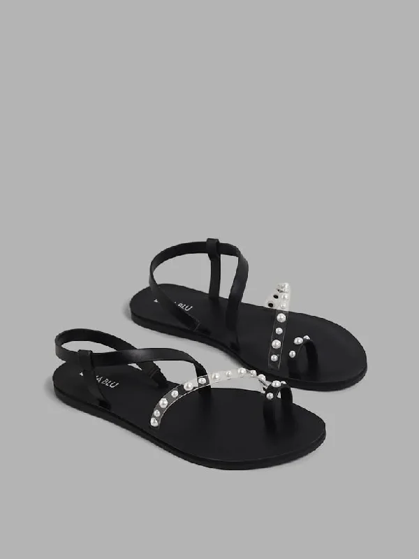 Patterned Geometric Women Shorts for a Modern AppealLUNA BLU Black Pearl Accent Toe Ring Sandals