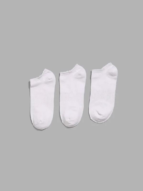 WES Lounge Self-Striped Low Cut White Cotton Blend Socks - Pack of 3