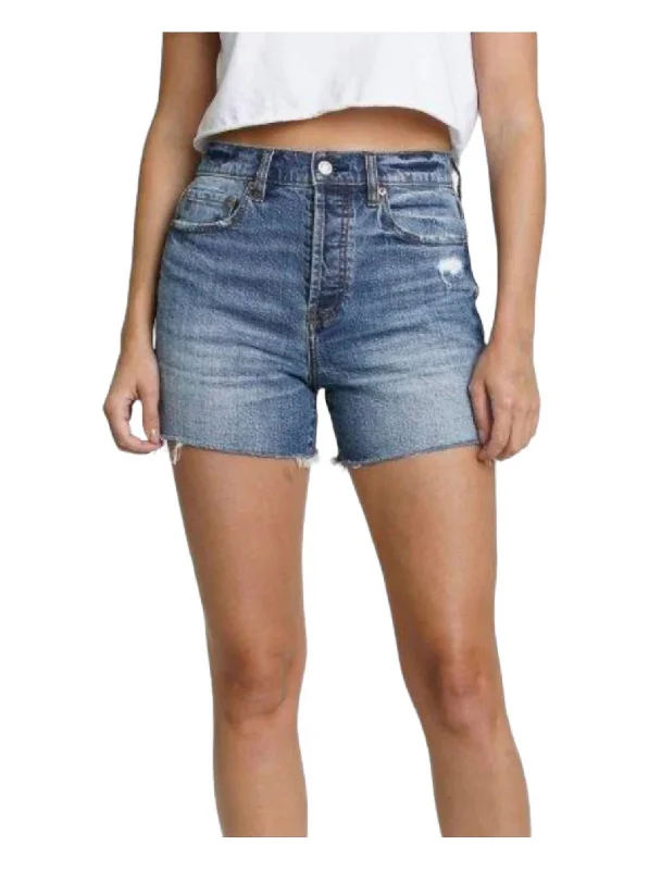 Women's Bottom Line Shorts In Tru Wash