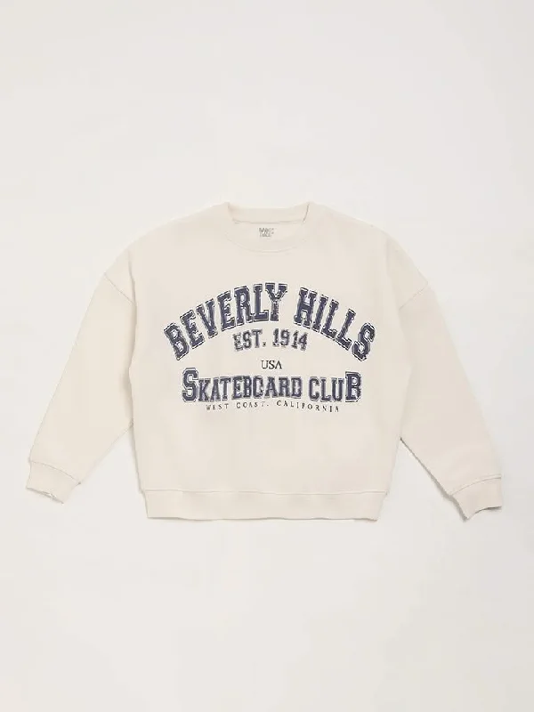 Ruffled Hem Women Shorts to Add a Feminine TouchY&F Kids Off White Printed Sweatshirt