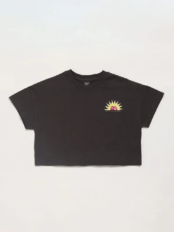 Patterned Geometric Women Shorts for a Modern AppealY&F Kids Printed Black Crop T-Shirt